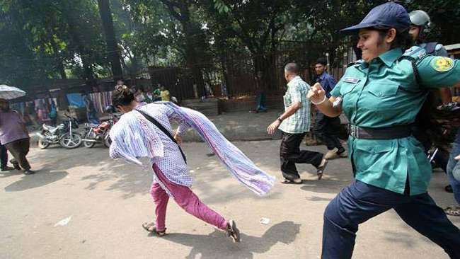 মেডিকেল ভর্তীচ্ছুদের ওপর দমননীতি নিয়ে কিছু কথা