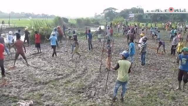 সামাজিক দূরত্ব বজায় রেখেই চলছে সংঘর্ষ