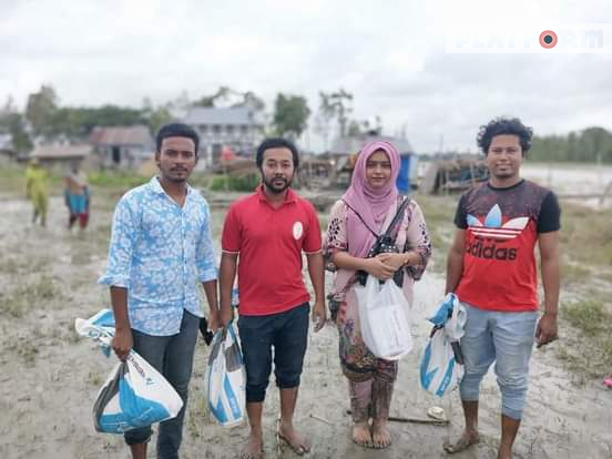 সন্ধানী ক্র্যাক প্লাটুন মুন্সীগঞ্জ জেলা শাখার পদ্মার চর এলাকায় ত্রাণ বিতরন