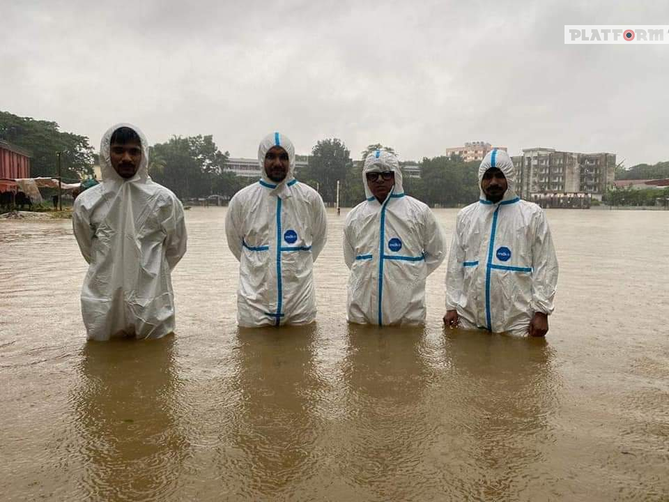 বন্যায় আটকে পড়া সিওমেক শিক্ষার্থী এবং ইন্টার্ন চিকিৎসকদের সাহায্যের হাত বাড়িয়ে দিলেন ইচিপ