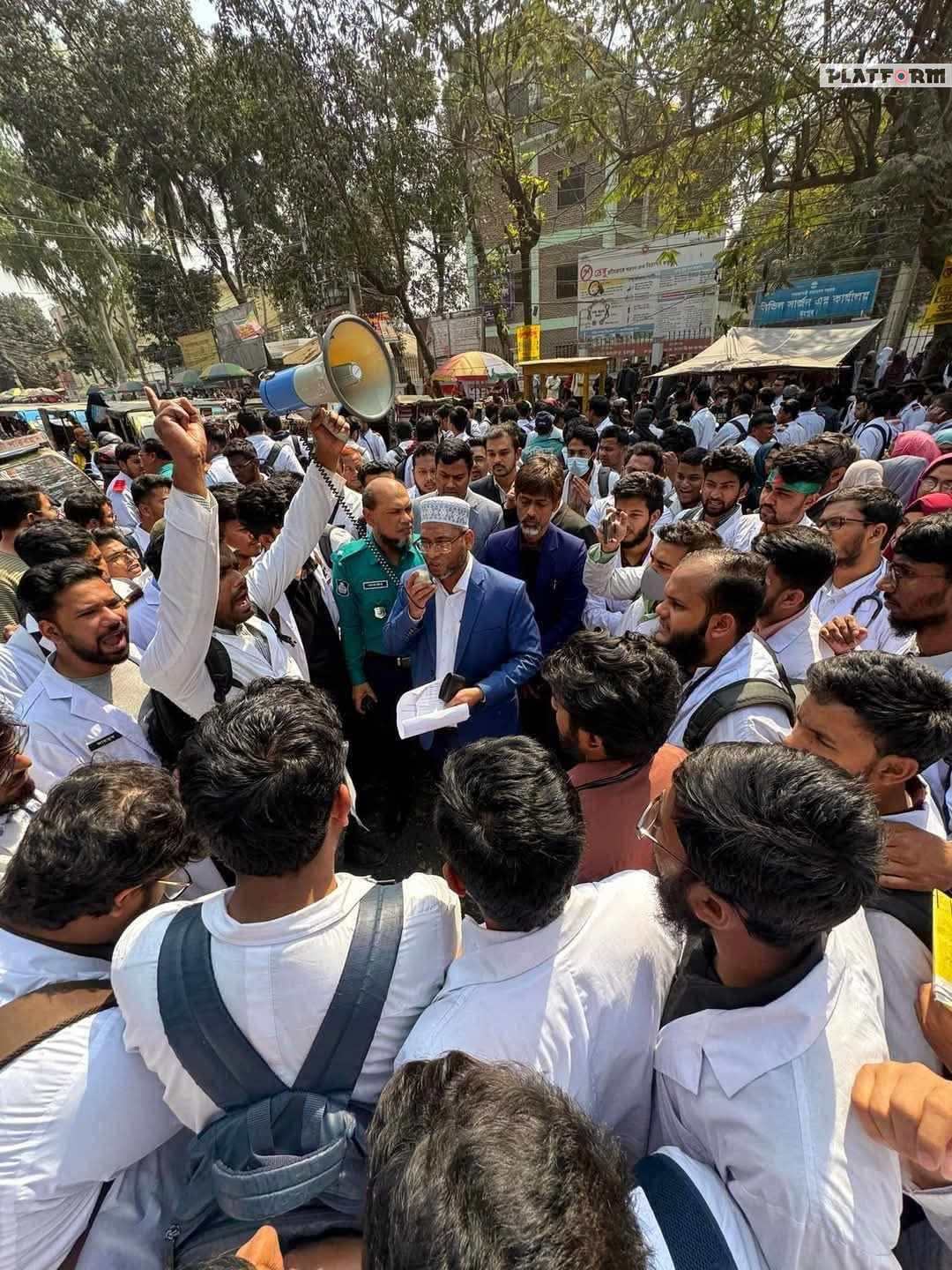 সিভিল সার্জন কার্যালয় রংপুর থেকে স্বাস্থ্য অধিদপ্তরে পাঠানো হল চিকিৎসক ও শিক্ষার্থীদের ৫ দফা দাবি